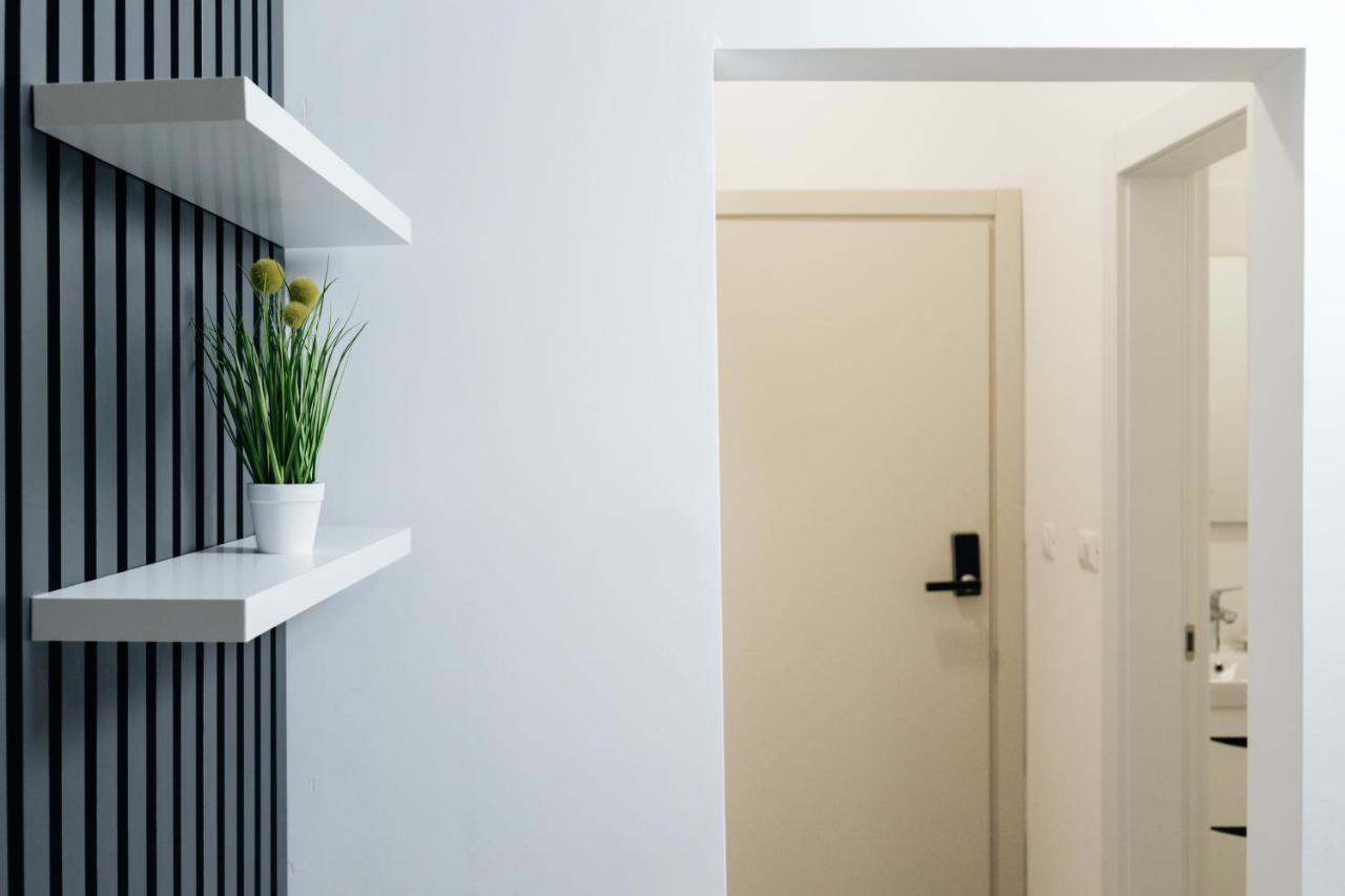 Boutique Suites Joyce Medulin With Free Parking Екстер'єр фото