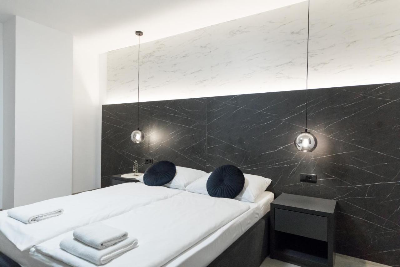 Boutique Suites Joyce Medulin With Free Parking Екстер'єр фото