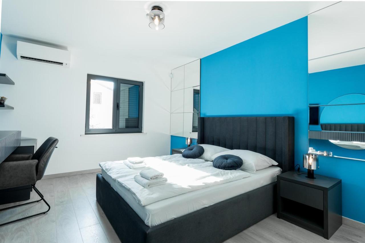 Boutique Suites Joyce Medulin With Free Parking Екстер'єр фото